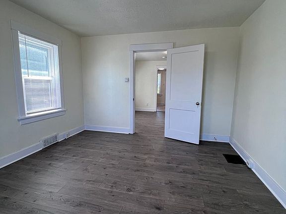 4th image of 429 Hays Ave APT 2