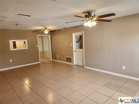 4th image of 1803 Leon Dr