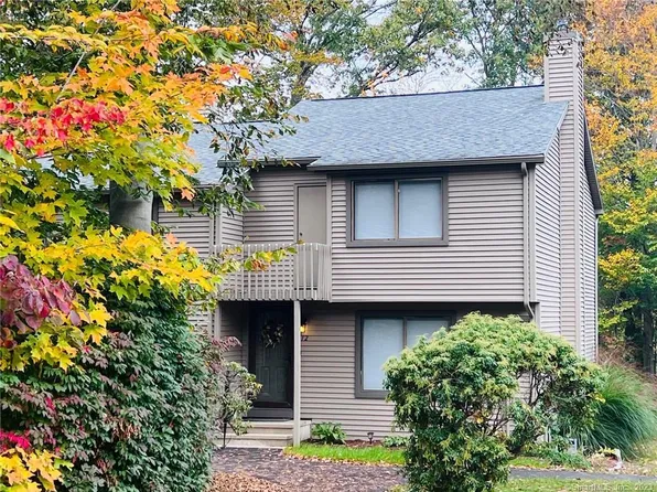 12 Hitching Post Lane #12, Glastonbury, CT 06033