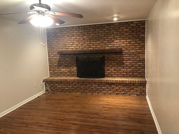 4th image of 112 Reservation Dr