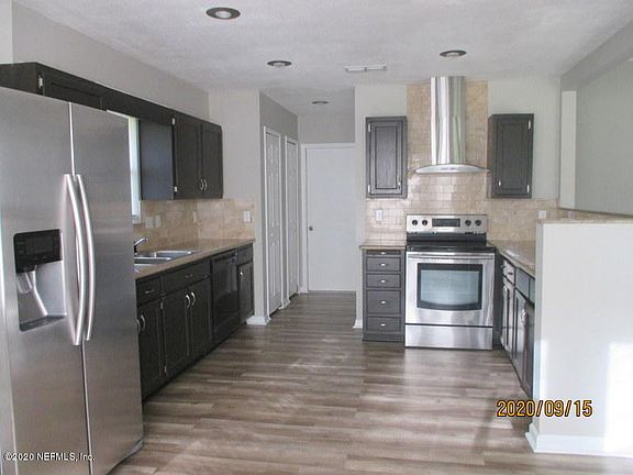 3rd image of 1933 Apopka Dr