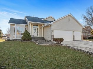 21086 Hyacinth Ave, Lakeville, MN 55044
