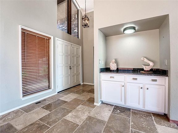 4th image of 4525 Dove Tree Ln