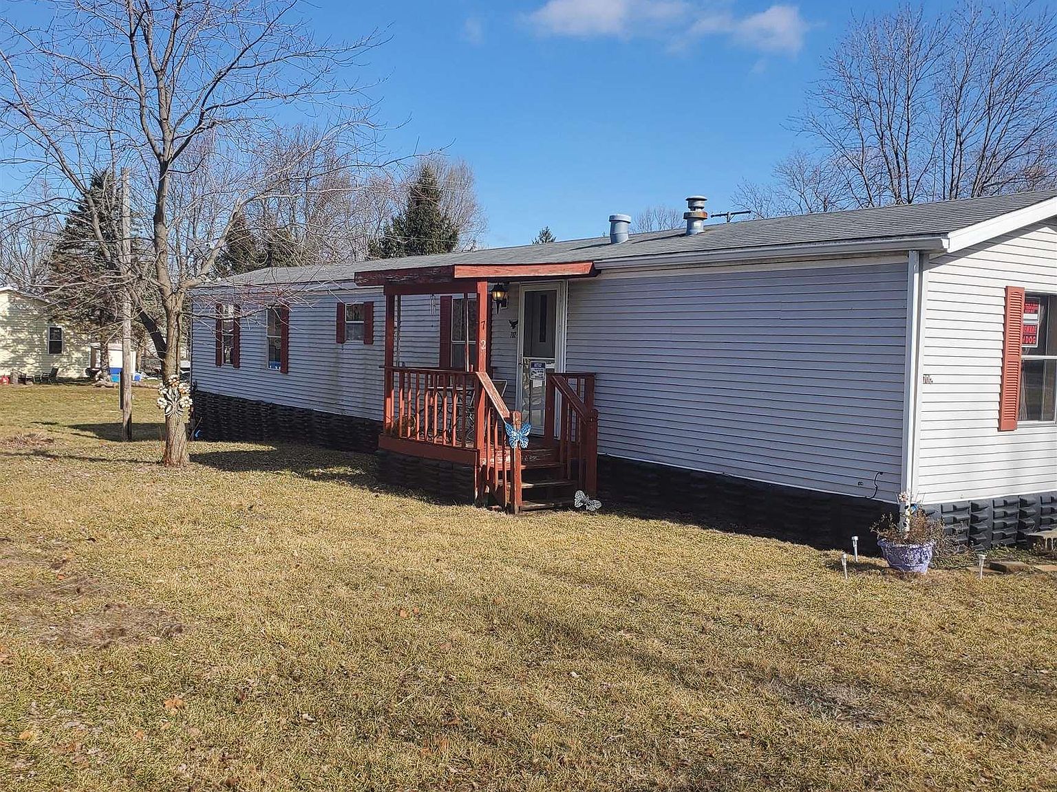 702 E Main St, Medaryville, IN 47957 Zillow