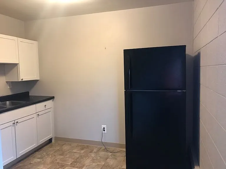 Apartment off 28th and Clyde Park Available — Photo 25