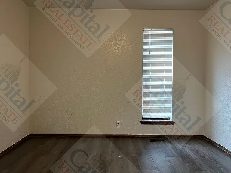 6717 W Britton Rd — Photo 20