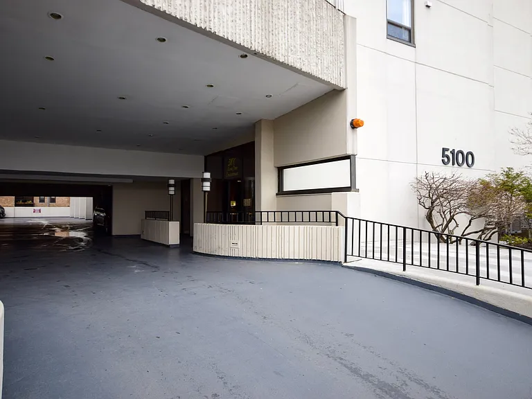 5100 N Marine Dr #15D — Photo 4