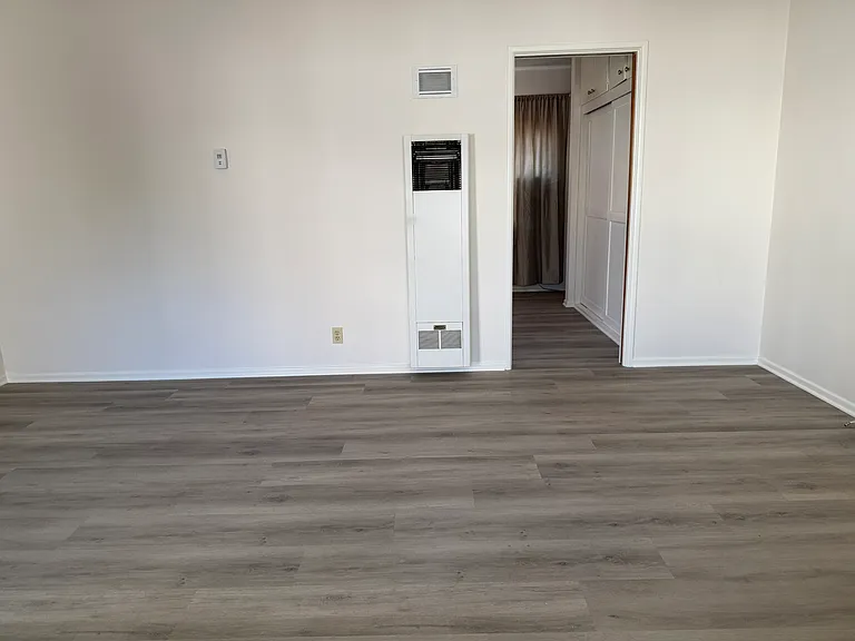 636 E California Blvd #5 — Photo 11