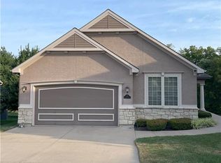 1360 SW Heartwood Dr, Lees Summit, MO 64081