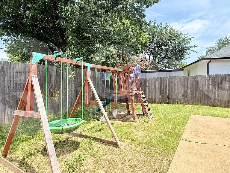 8001 Mourning Dove Dr — Photo 38