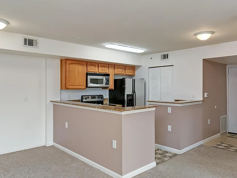 281 SW Palm Dr #102 — Photo 14