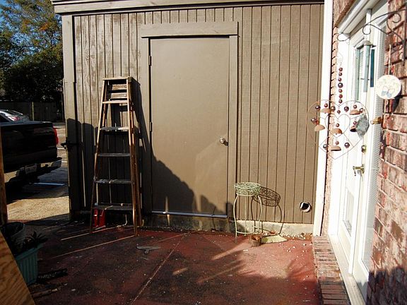 5th image of 413 Kahler St APT 11