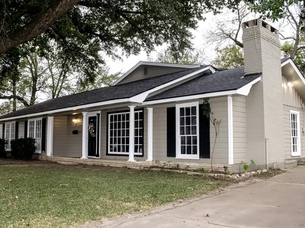 1013 Austin St, Jacksonville, TX 75766