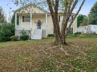 1211 Saint Andrews Dr, Auburn, GA 30011