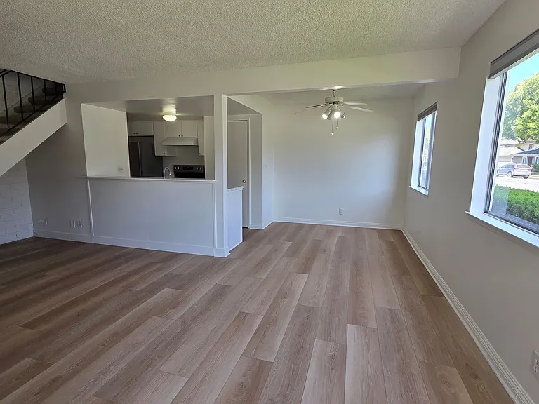 2647 Spinnaker Ave — Photo 2