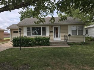 356 W 10th St, Hoisington, KS 67544