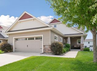1316 Shadywood Ln, Waconia, MN 55387