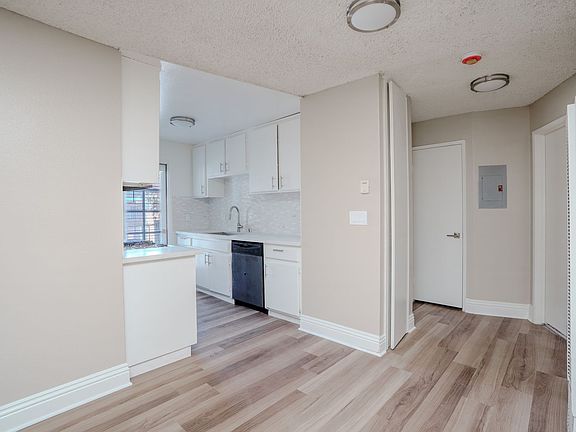 4th image of 244-250 E Nevada St #250-1