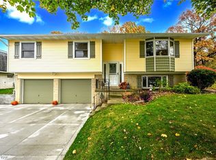 3111 N Turkeyfoot Rd, Akron, OH 44319