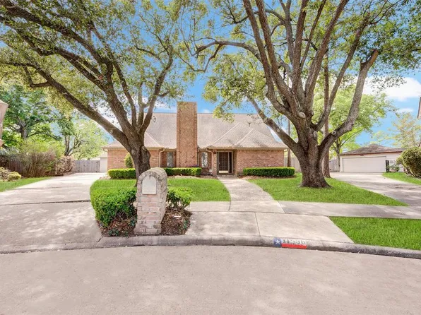 11538 Meadow Lake Drive, Houston, TX 77077
