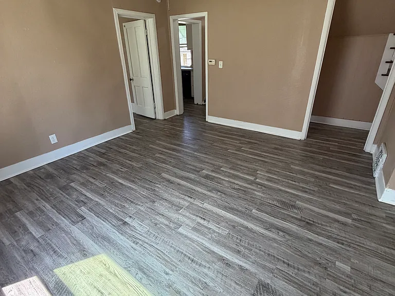 5235 Walker Ave — Photo 19