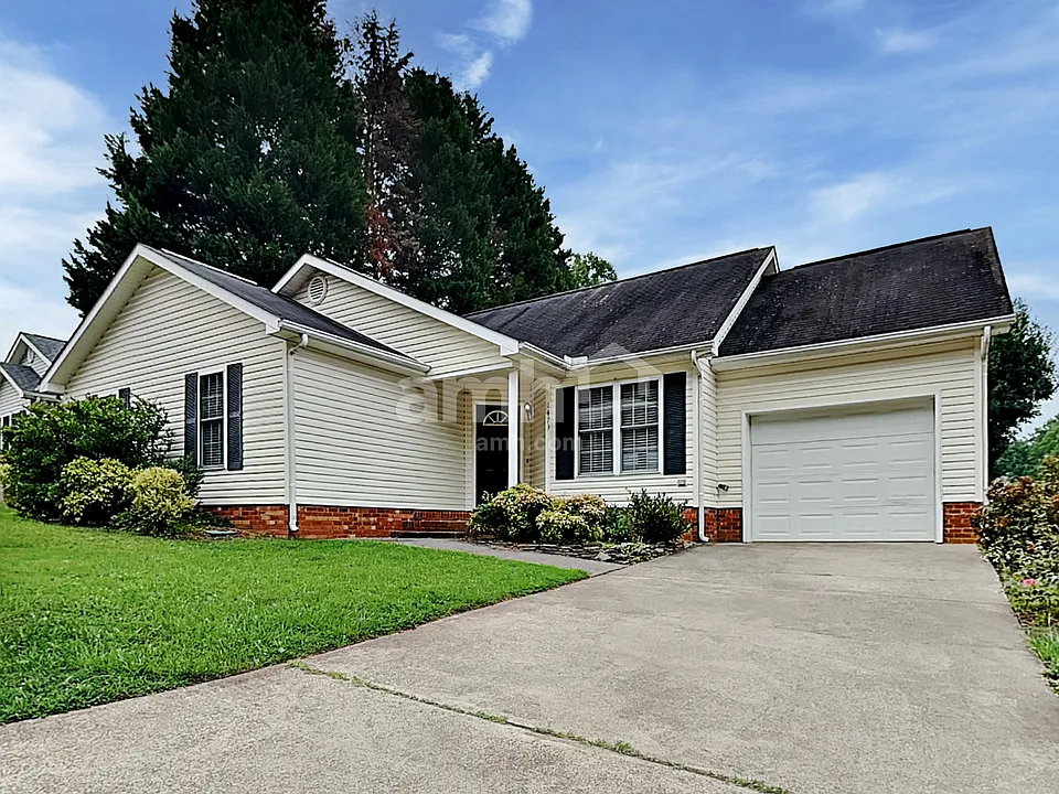 1473 Lewisburg Pointe Dr