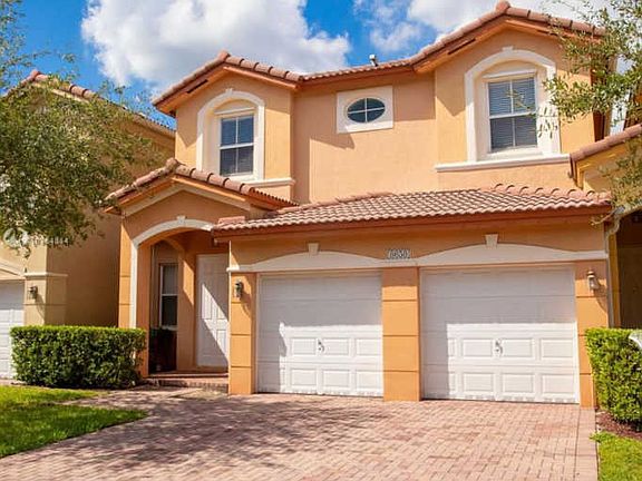 2nd image of 8650 NW 109th Ct