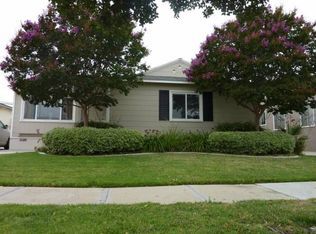 4213 Pixie Ave, Lakewood, CA 90712