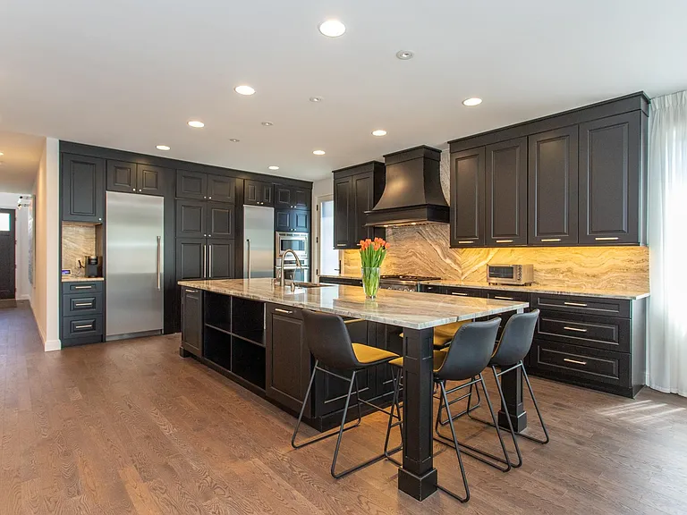 25925 York Rd — Photo 9