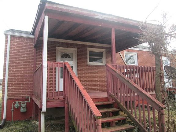 5th image of 1418 22nd St NW