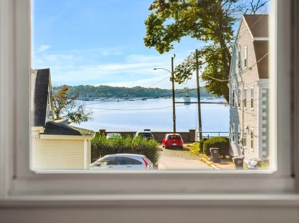 11 Kosciusko St #3, Salem, MA 01970