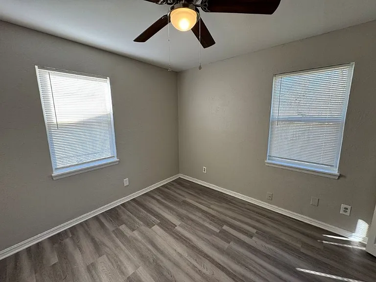 1933 Rulane Dr — Photo 11