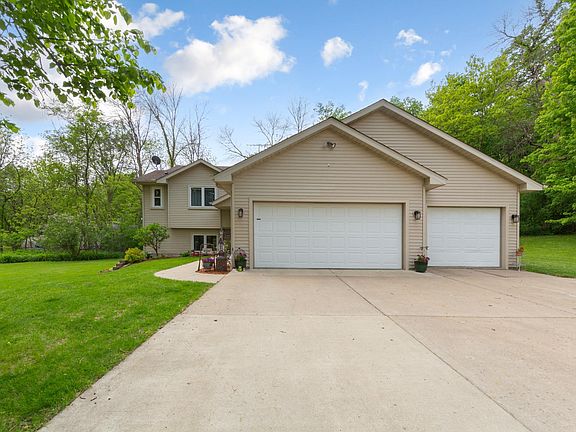 3rd image of 9074 Bagley Ave