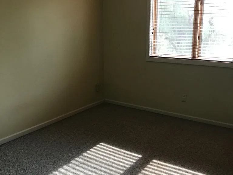 2704 Cherry Hills Dr — Photo 17