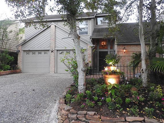 153 Old Bridge Lk