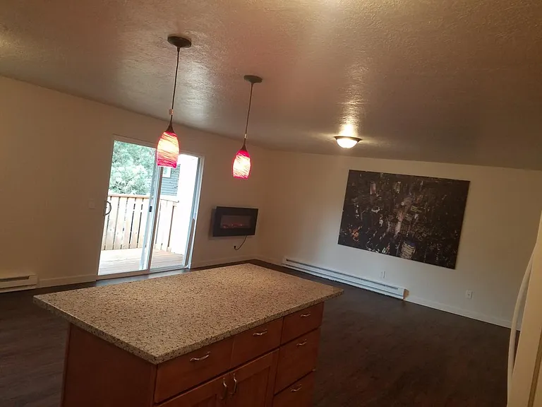 17357 Merlo Rd #6 — Photo 25