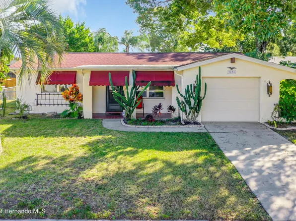 9050 Richwood Ln, Port Richey, FL 34668