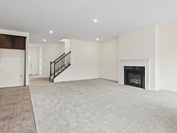 3rd image of 471 Wagon Ave