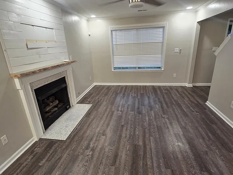403 Judges Ct — Photo 34