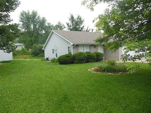 2nd image of 2647 E Oakbrook Dr #A