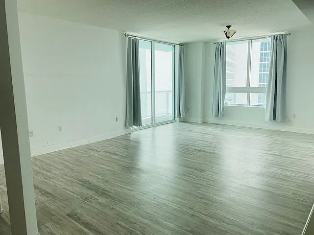 1900 N Bayshore Dr #11705 — Photo 9