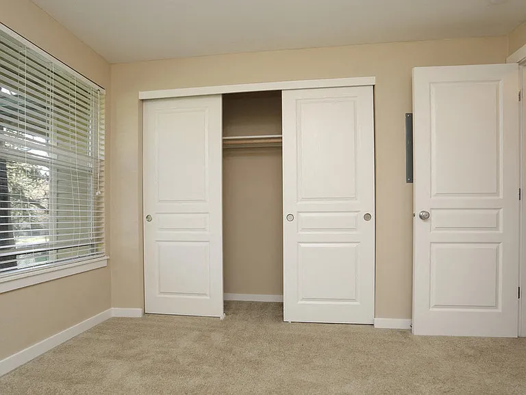 Commons at Creekside Apartments — Photo 12