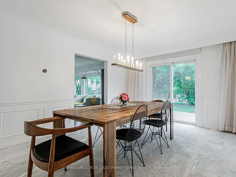 6 Village Squire Ln — Photo 6