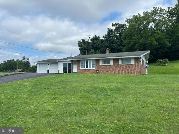 10 Dead End Rd, Millerstown, PA 17062