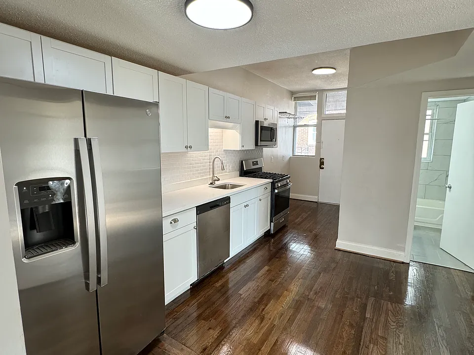 6269 Cabanne Ave #2E