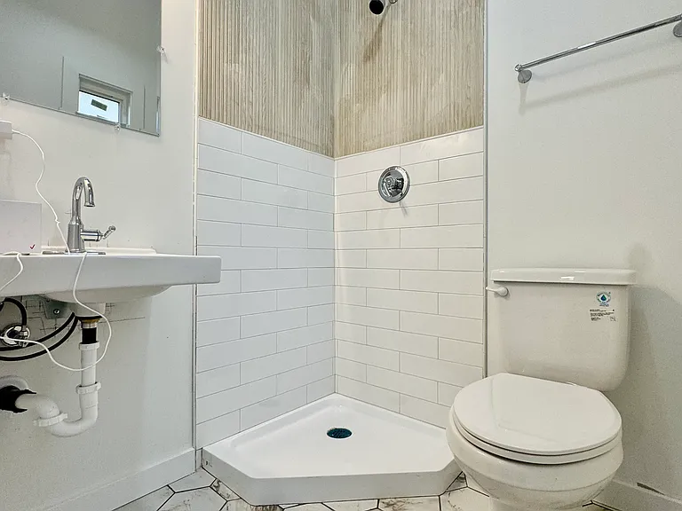 15003 W Thorne Ln SW — Photo 10