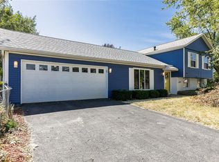 3501 35th Street Ct, Marion, IA 52302