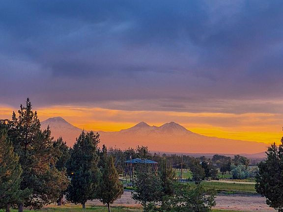 4th image of 3660 SW Parrish Ln