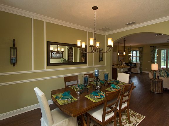 2933 Rolling Hills Ln