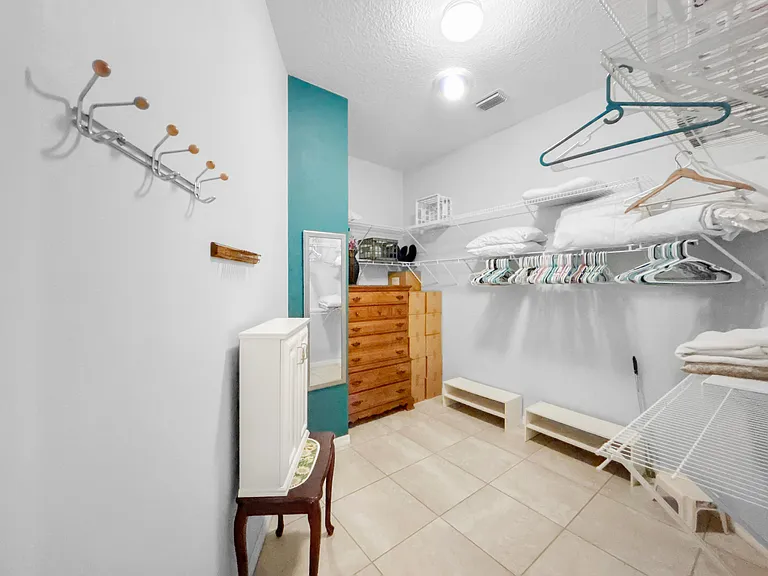 93 Palermo Pl — Photo 16